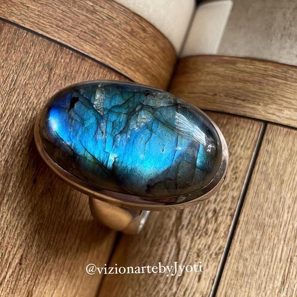 Statement Ring - Natural Labradorite -925 Sterling silver sizes  (US 7.5,8,8.5) - Picture 12 of 13